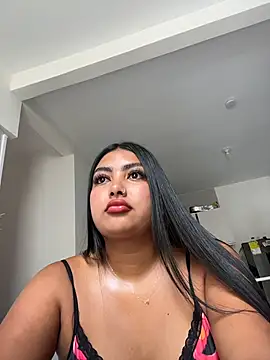NatashaBrown12 online show from 10/27/25, 01:04