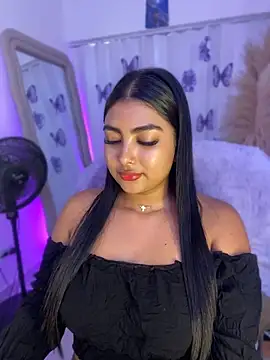 NatashaBrown12 online show from 04/29/26, 06:47