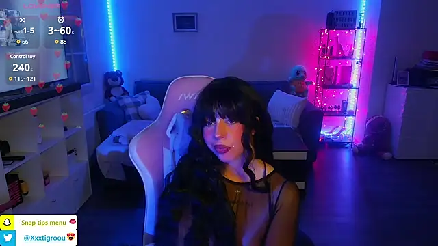 PetiteAngel666 online show from 02/02/25, 04:59