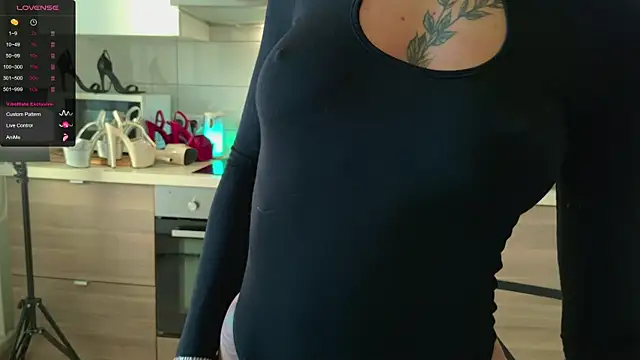 MissLovex online show from 09/26/25, 03:32