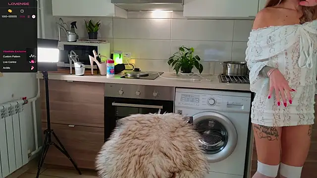 MissLovex online show from 10/08/25, 01:58