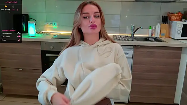 MissLovex online show from 11/11/25, 08:14