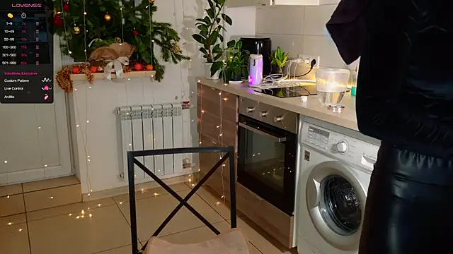 MissLovex online show from 12/23/25, 01:58