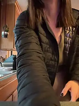 Snapshot of LadyLena1 chatting on 01/11/25, 04:36 LadyLena1 online show from 01/11/25, 04:36