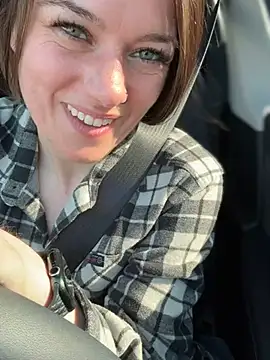 Snapshot of LadyLena1 chatting on 03/06/25, 06:26 LadyLena1 online show from 03/06/25, 06:26