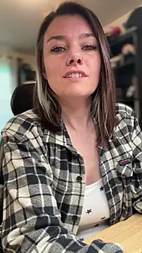 LadyLena1 online show from 03/18/26, 12:03