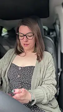 LadyLena1 online show from 04/01/26, 12:11