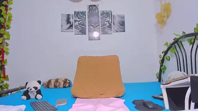 Alhelqueen online show from 09/25/25, 05:49