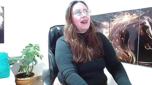 amalia brunette online show from 04/18/26, 09:37