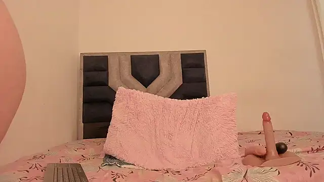 TiiffanyEvans1 online show from 02/02/26, 04:27