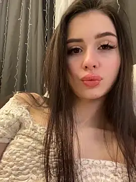 SofiaLaLight online show from 12/18/24, 02:06