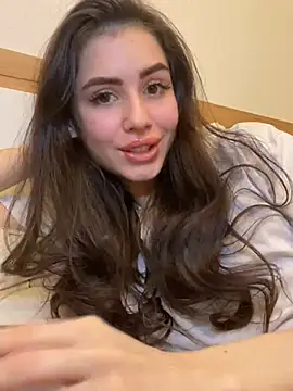 SofiaLaLight online show from 12/31/24, 01:15