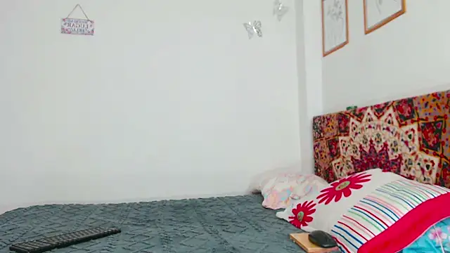 verocute7 online show from 09/24/25, 02:59