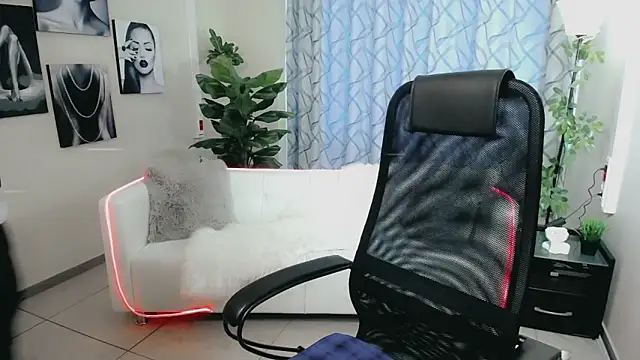 Favorite 0 online show from 09/12/25, 01:11