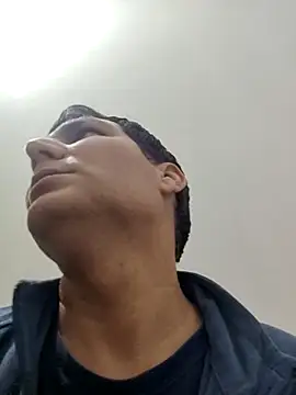 Snapshot of ZIMMY25 chatting on 02/26/25, 05:20 ZIMMY25 online show from 02/26/25, 05:20