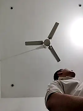 Snapshot of ZIMMY25 chatting on 11/04/25, 06:40 ZIMMY25 online show from 11/04/25, 06:40