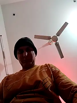 ZIMMY25 online show from 12/17/25, 07:42