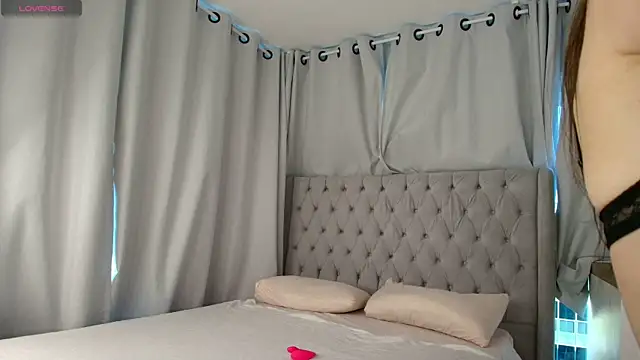 Skinny Alice online show from 04/16/26, 11:11