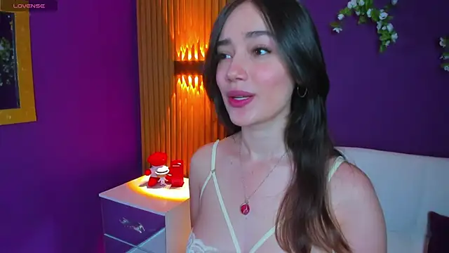 Snapshot of Kate_Amaretto_ chatting on 12/09/24, 07:18 Kate Amaretto online show from 12/09/24, 07:18