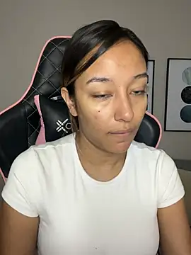 DianaHopson online show from 02/15/25, 11:17