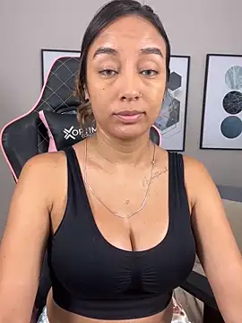 DianaHopson online show from 02/25/25, 11:22