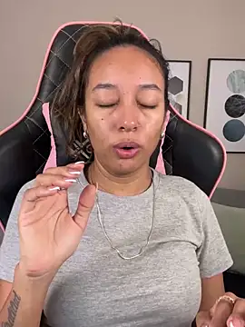 DianaHopson online show from 03/11/25, 10:40