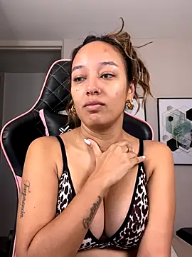 DianaHopson online show from 10/23/25, 10:25