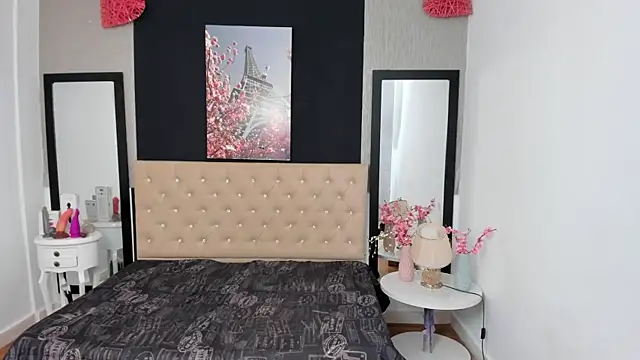 Shanelle   online show from 09/30/25, 02:00