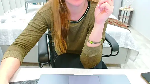 EveLove33 online show from 05/03/26, 04:57