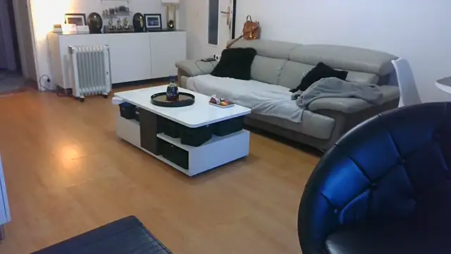 sarametisse26 online show from 11/03/25, 07:09