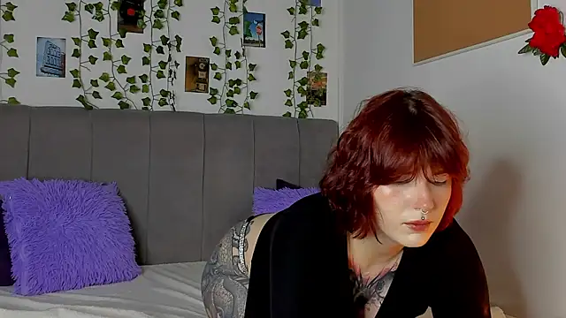 miss Lizzy online show from 07/10/26, 01:21