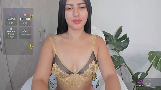 cutewhitneyr online show from 12/15/25, 01:04