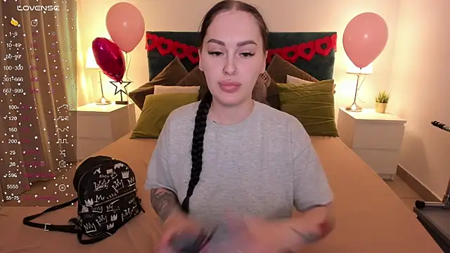 missAngellina online show from 02/20/25, 10:48