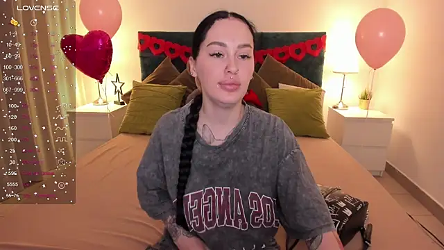 missAngellina online show from 02/25/25, 11:00