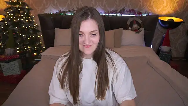 EmmyCharmm online show from 01/01/25, 01:05