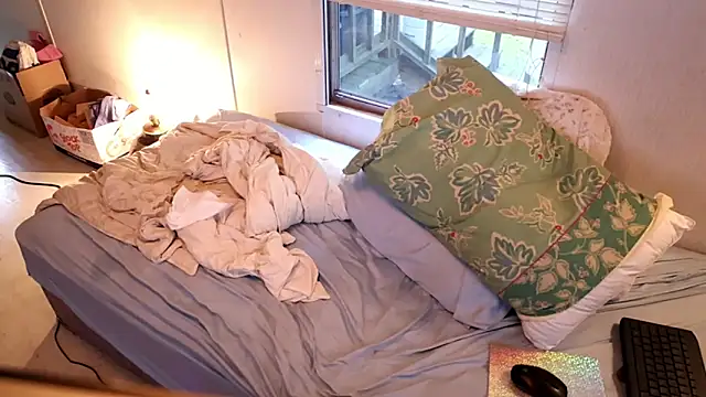 xxpixeyxx online show from 09/16/25, 01:12