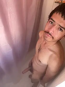 demonslayerr999 online show from 12/18/24, 07:08