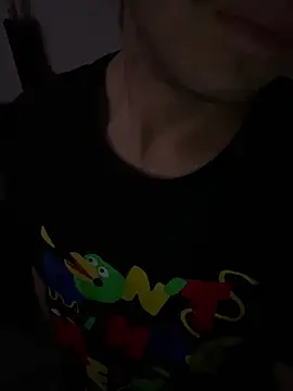 demonslayerr999 online show from 01/19/25, 02:36