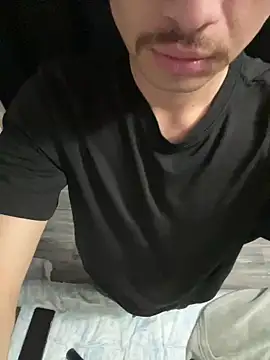 demonslayerr999 online show from 02/22/25, 07:01