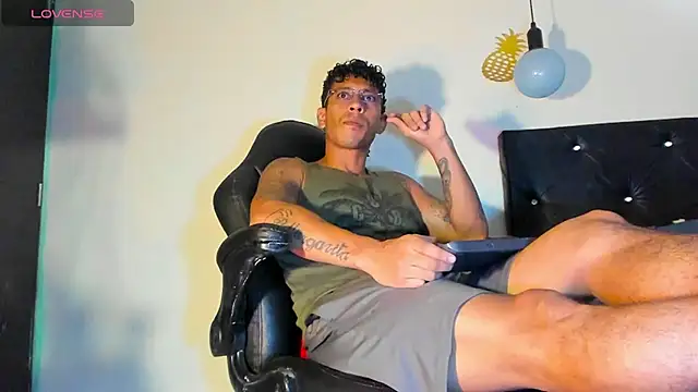 FuckHardlove online show from 12/28/24, 05:25