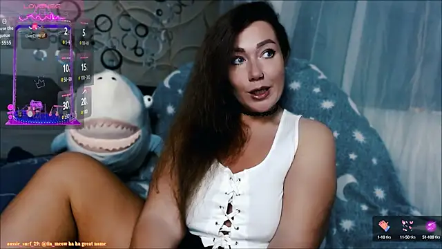 tia meow online show from 10/11/25, 10:52