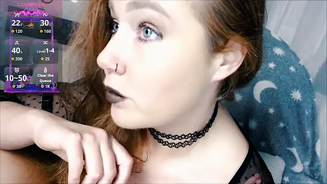 tia meow online show from 11/30/25, 12:03