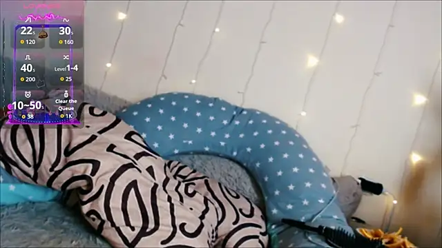 tia meow online show from 04/15/26, 07:58