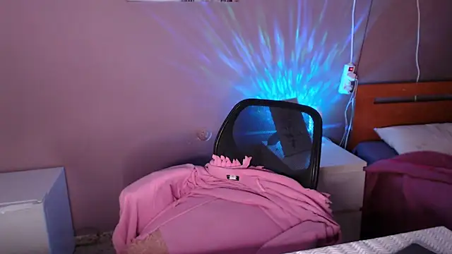 Latina BigBoobs online show from 10/27/25, 12:36