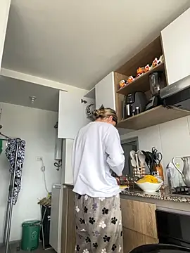 Ameellie online show from 09/11/25, 04:07