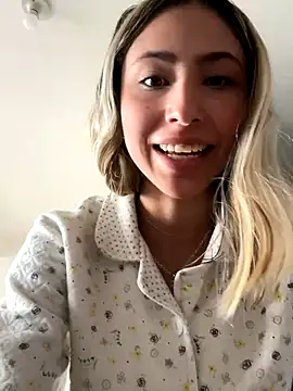 Ameellie online show from 09/14/25, 03:22