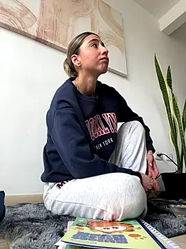 Ameellie online show from 09/30/25, 03:50