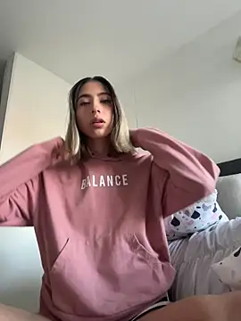 Ameellie online show from 02/14/26, 10:06