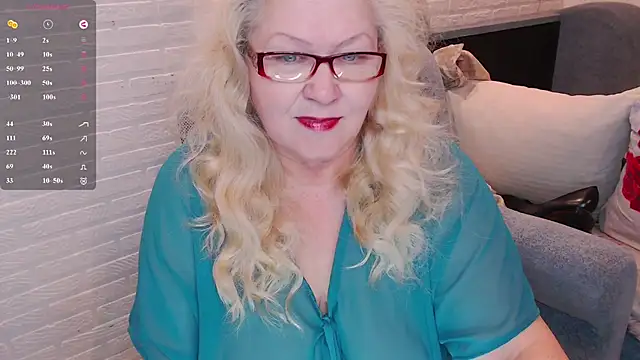 Snapshot of Marina_Yourangel chatting on 07/28/26, 11:17 Marina Yourangel online show from 07/28/26, 11:17