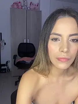 Snapshot of amelye_saens chatting on 01/19/25, 11:10 amelye saens online show from 01/19/25, 11:10